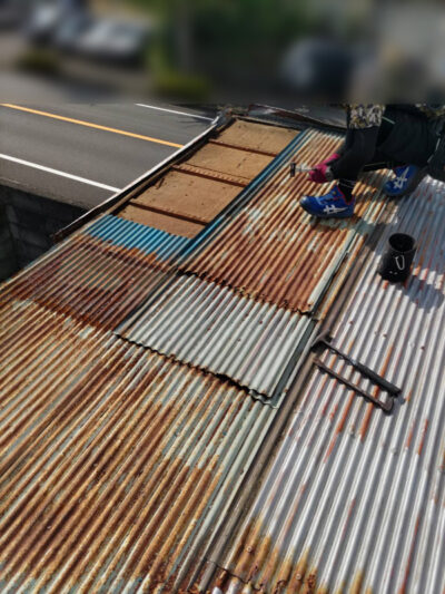 焼津市H様トタン雨漏_屋根撤去