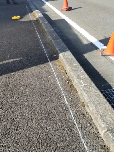 藤枝市切り下げ施工中墨出し