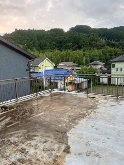 吉田町雨漏り補修施工中1_tokai