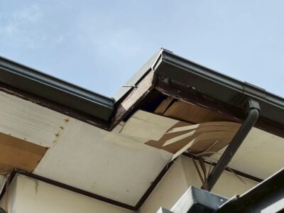 台風強風被害_軒天2