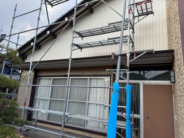 津市U様邸霧除外壁補修工事6