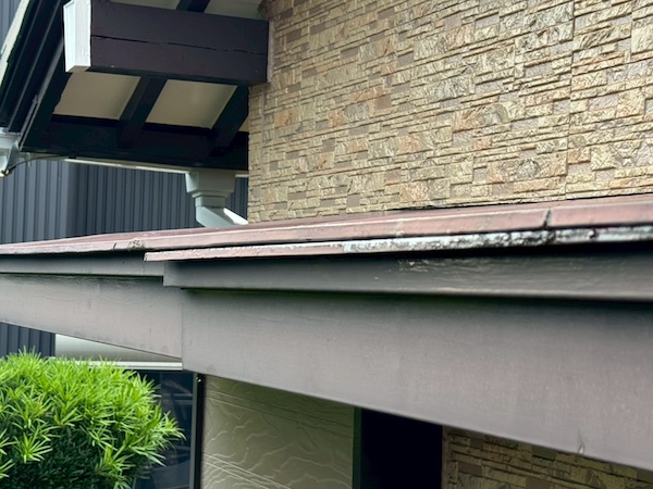 焼津市U様邸霧除外壁補修工事4