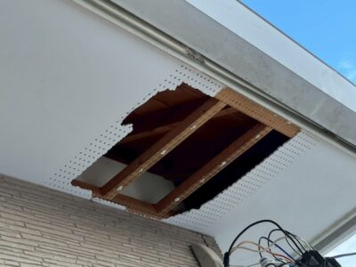 台風強風被害_軒天1