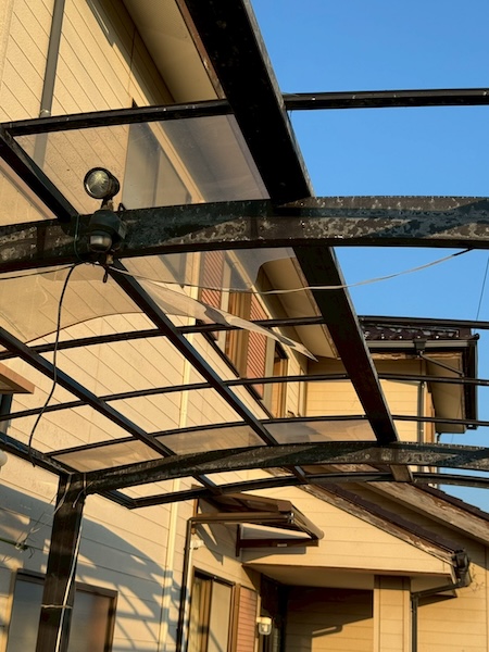 台風強風被害_カーポート_サイクルポート1