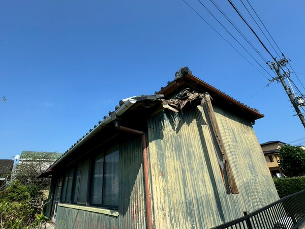 牧之原市T様邸_施工前軒先