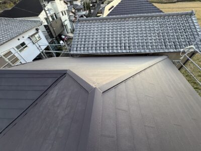 屋根重ね葺き